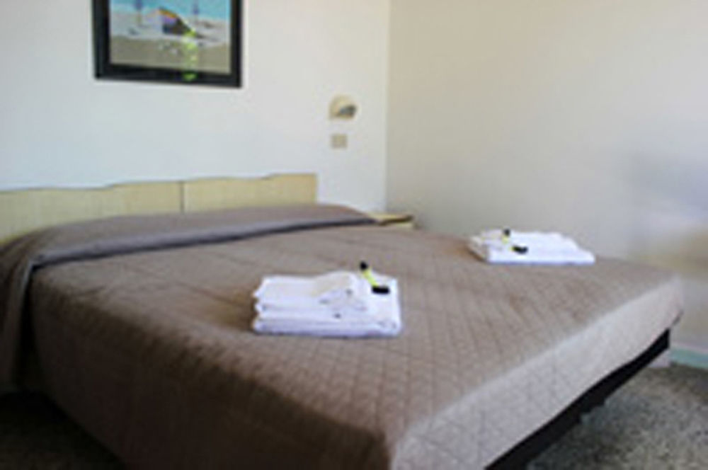 Hotel Leda ريميني المظهر الخارجي الصورة