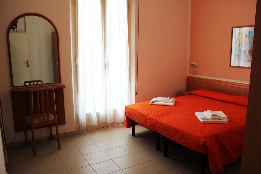 Hotel Leda ريميني الغرفة الصورة